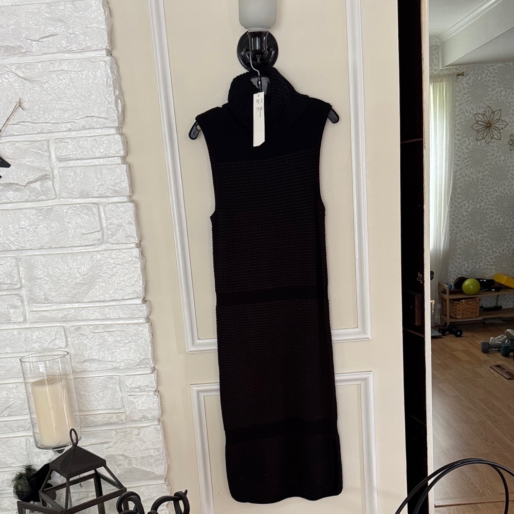 Chic Black Turtleneck Midi Dress
